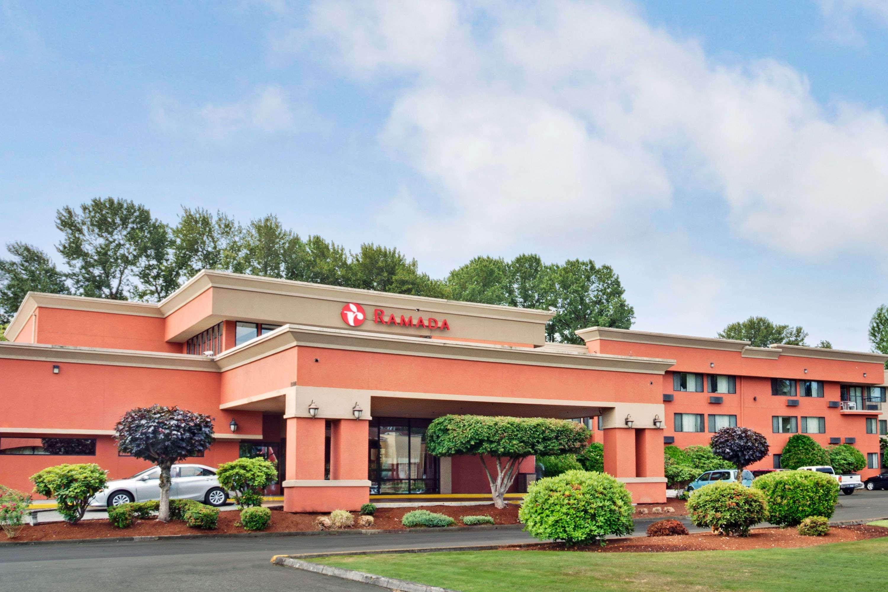 Hotel Ramada By Wyndham Tukwila Southcenter Zewnętrze zdjęcie